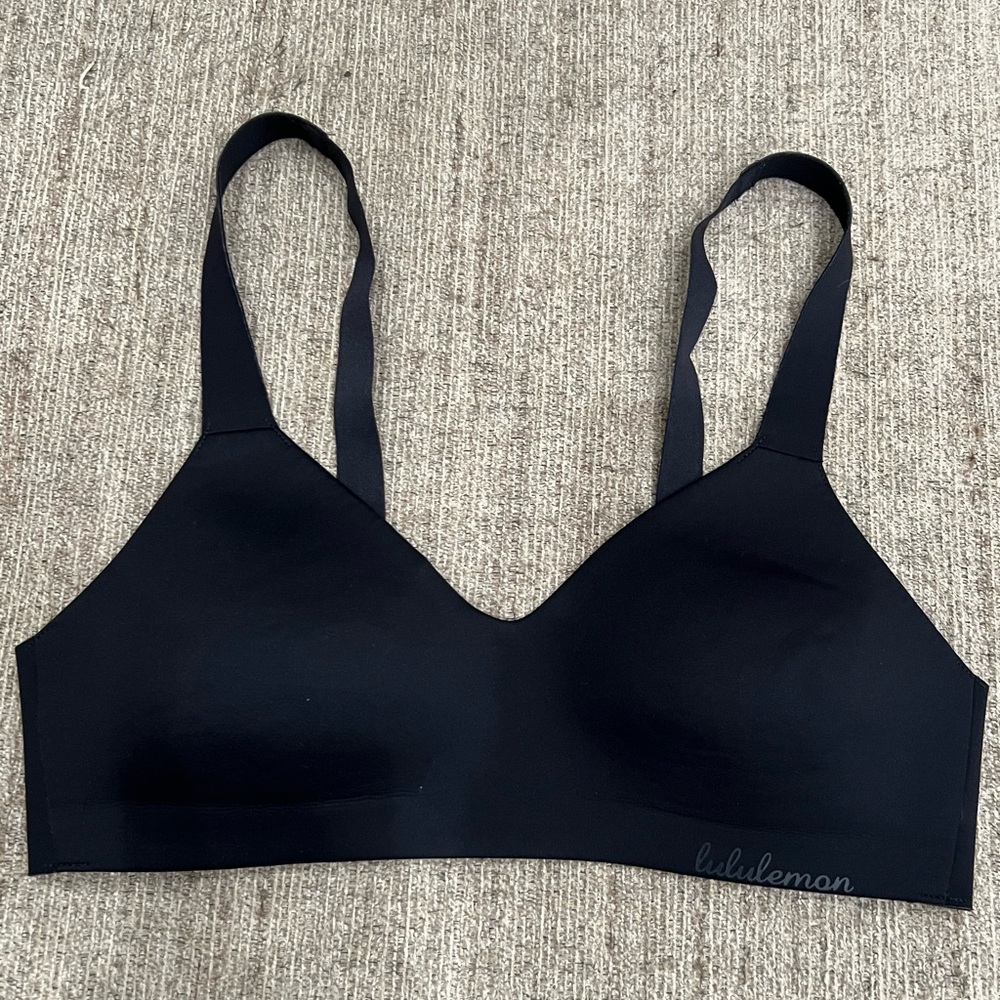 lululemon athletica Black Seamless Wireless Bra 32b